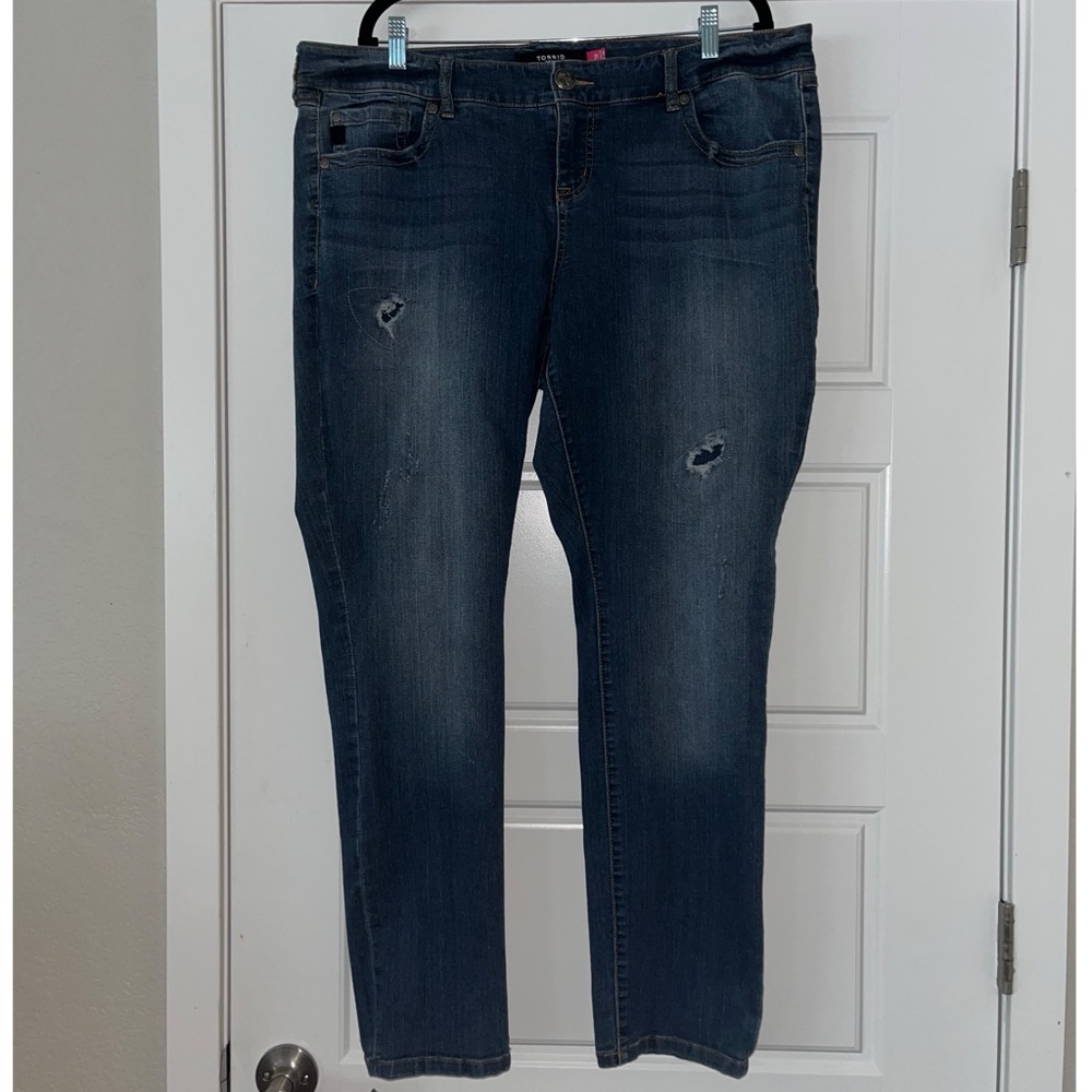 Torrid Plus Size 18 Dark Wash Distressed Skinny/Straight Jeans